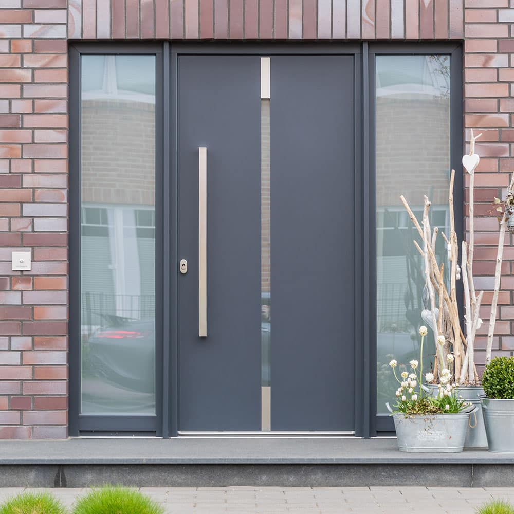 installazione-porte-ingresso-in-pvc-scandiano
